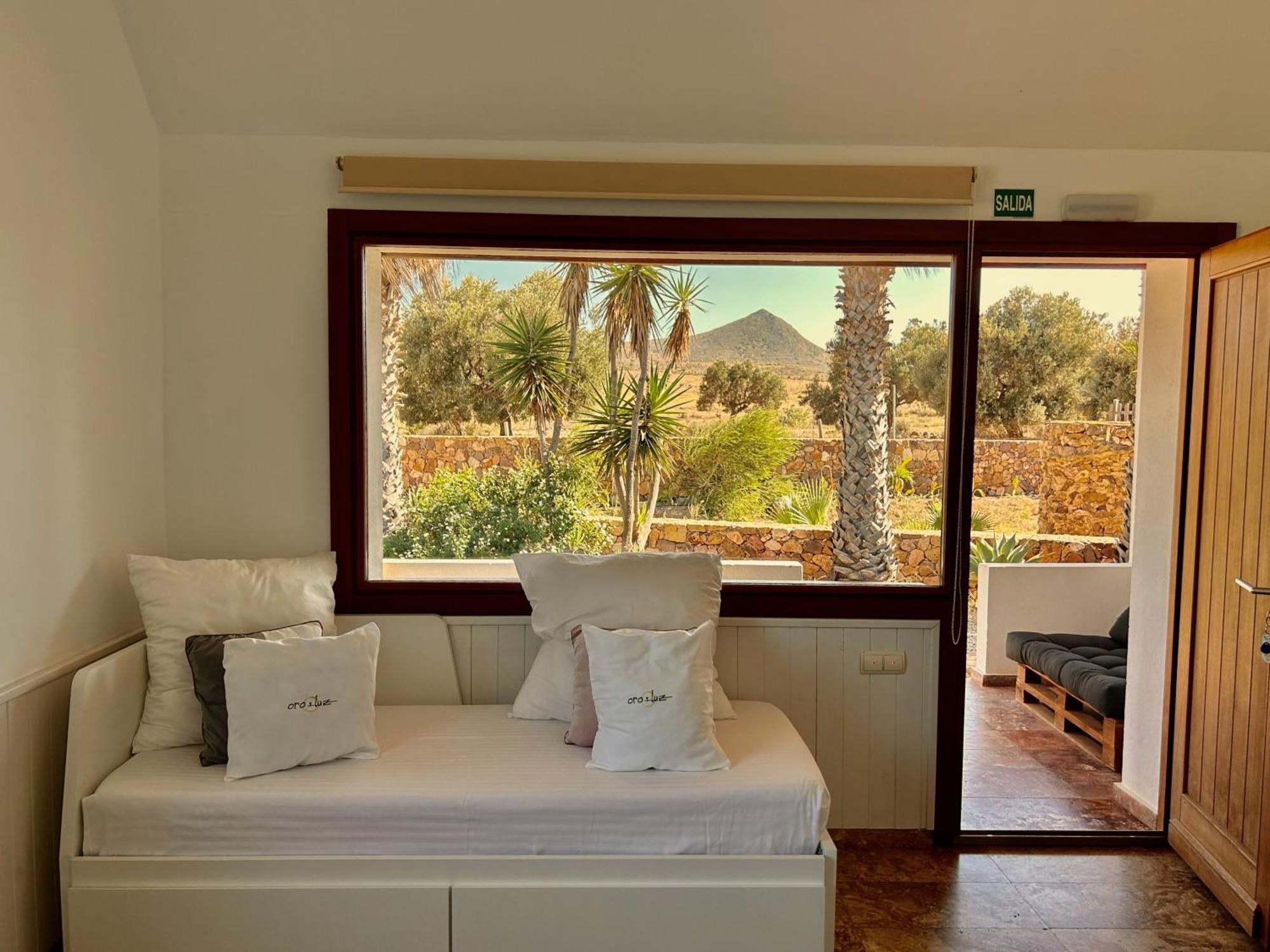 Oro Y Luz Aparthotel Rodalquilar Ngoại thất bức ảnh